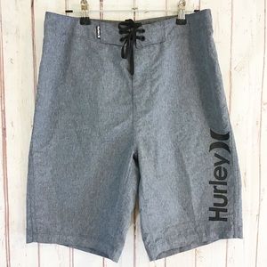 HURLEY gray boardshorts size 28